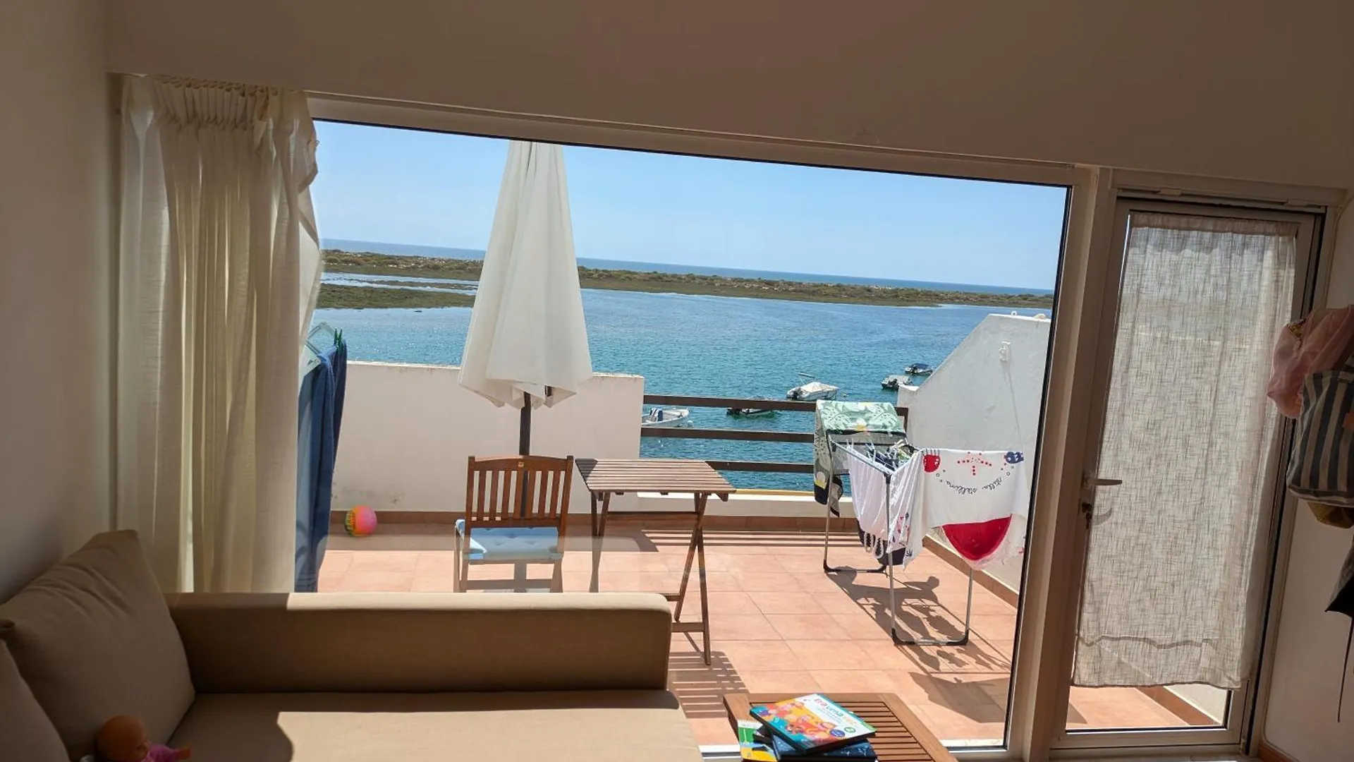 Cabanas Beach Front-Line Seaview Apartment Tavira Portugal